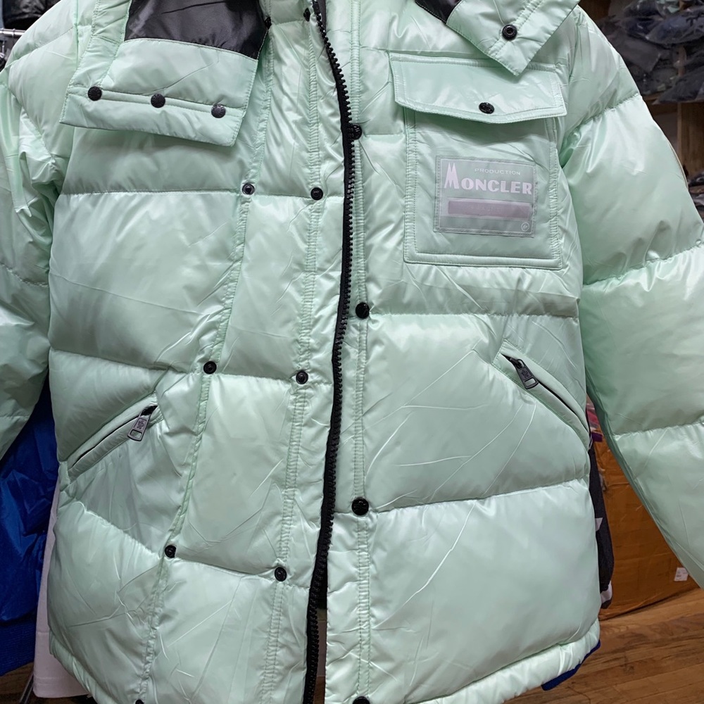 Moncler mint fragment size 4
